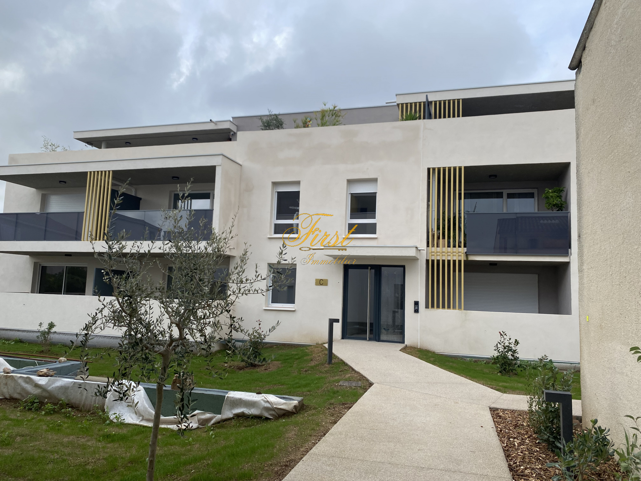 Agence immobilière de FIRST IMMOBILIER