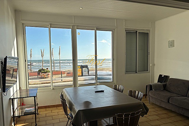 Agence immobilière de FIRST IMMOBILIER